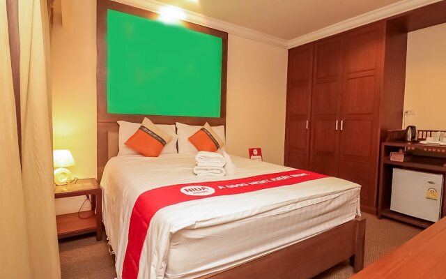 Nida Rooms Silom Soi 12 Planet