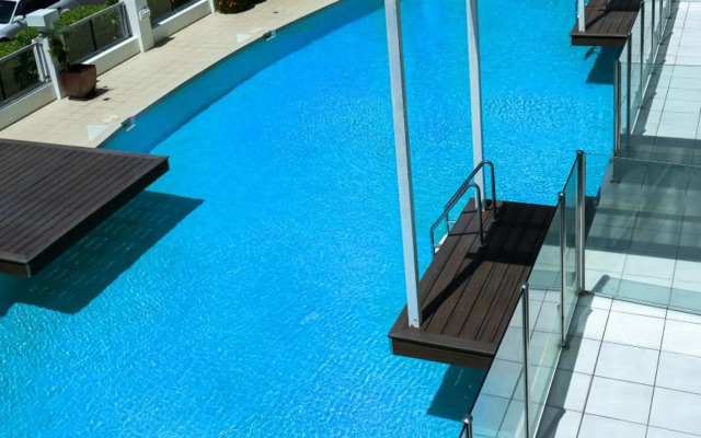 Waters Edge Apartment