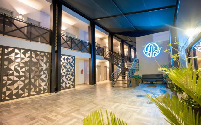 653 Hotel