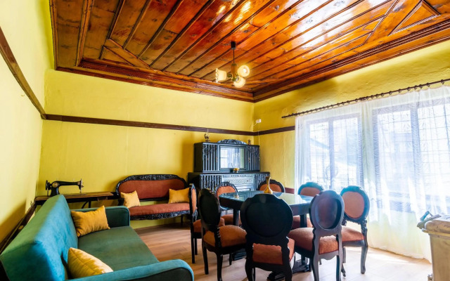 Theatre Old Town House