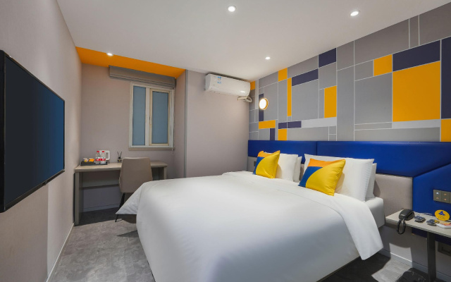 7Days Inn Hotel (Chengdu Third People's Hospital Wenshu Monastery Subway Station)