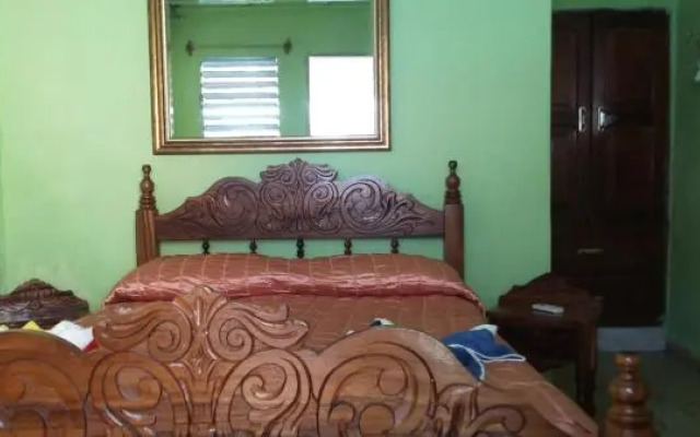 Lino Perez Street Rooms