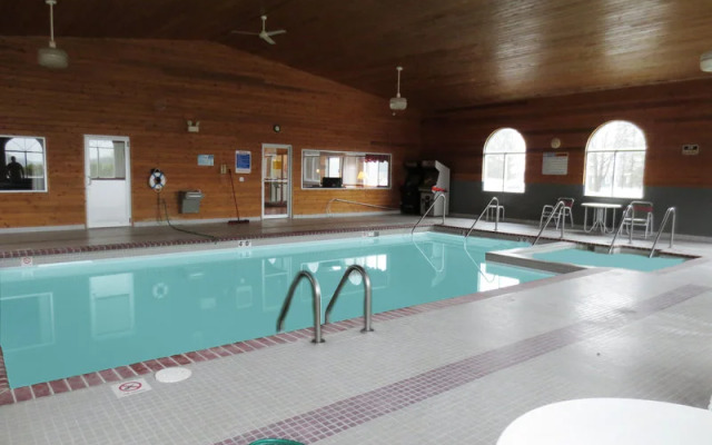 Americas Best Value Inn Chetek