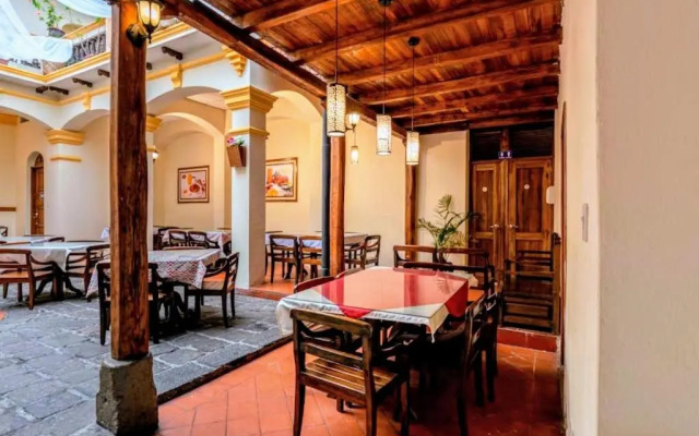Hostal Restaurante La Suite