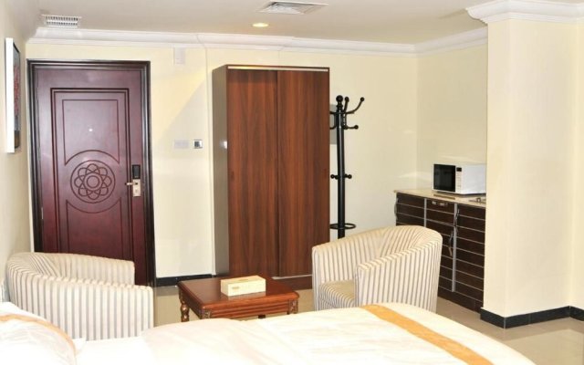 Dream Inn Hotel & Suites
