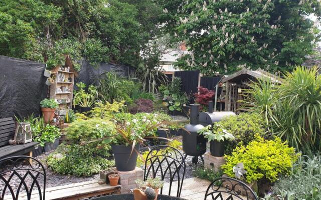 Tropical Garden Oasis