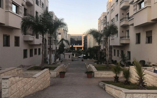 Oasis Square Apartment