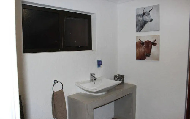 Uukwaluudhi Safari Lodge