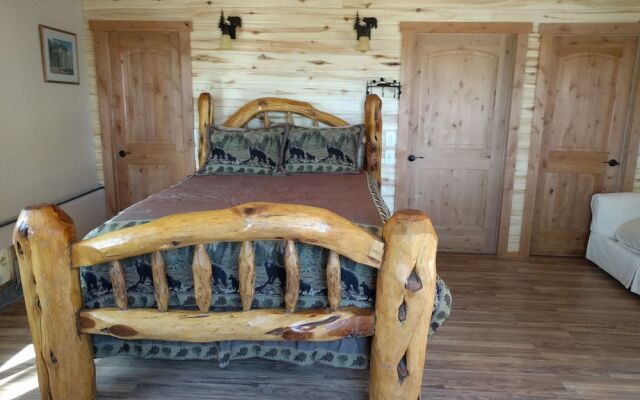 IVACAZ Suites on the Golf Course