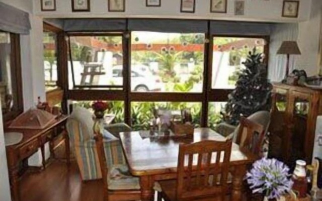 Crane's Nest Guest House at 212