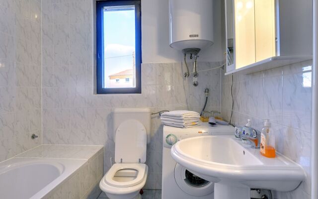Holiday Home With Swimming Pool, Near the Center