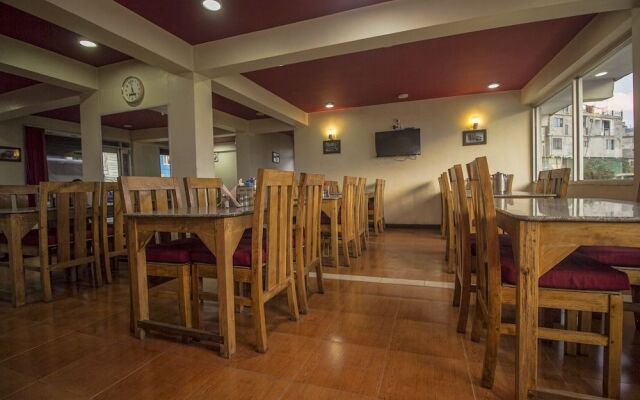 OYO 18536 Batasia Guest House