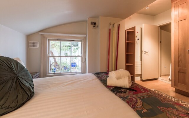 The Oscar Wilde Suite by 5STARSTAY