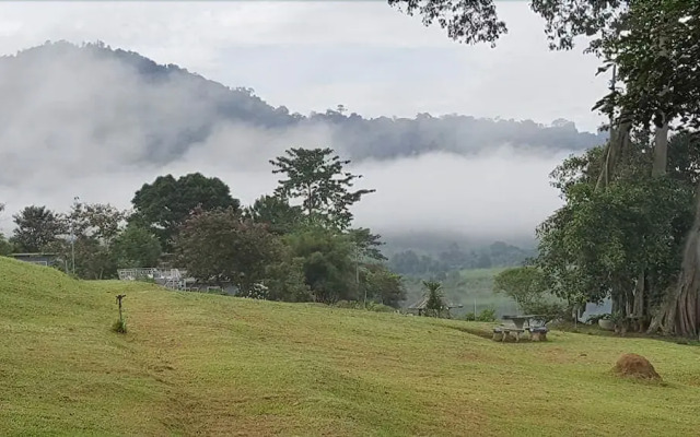 I Din Klin Daow Resort Khowkho