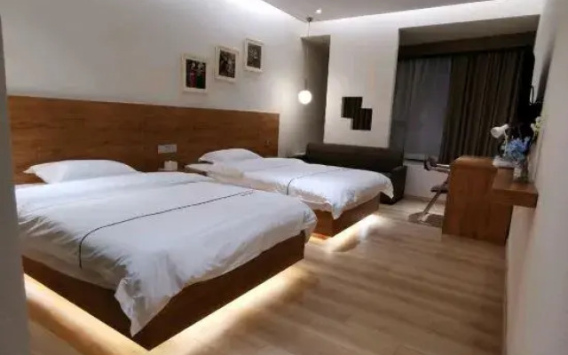 Habitat Traders Hotel