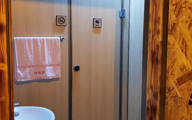 Hamdeok Agit Guesthouse