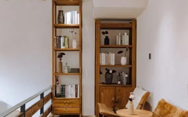 Tengchong Nansu Banshanli Private Tang Hot Spring Homestay