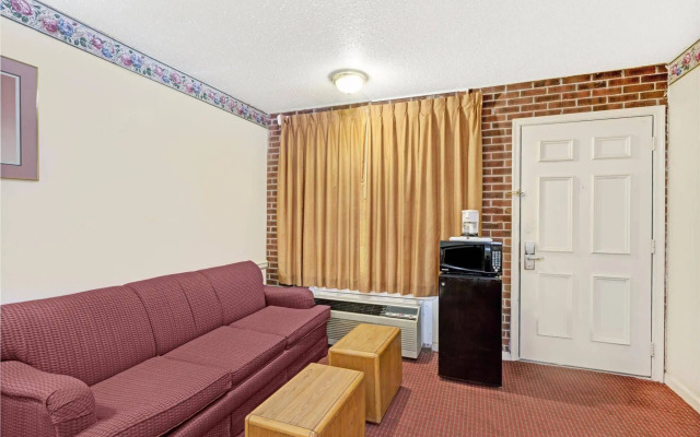 Capt. John Smith Inn