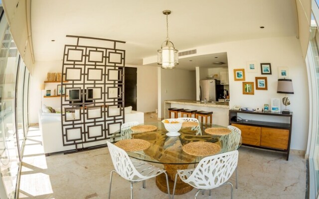 Elements Penthouse 5 3 Bedroom Condo by RedAwning