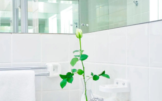 Rusthuiz Guest House