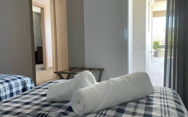 Phaedra House For Relaxing Holidays Near Platanias