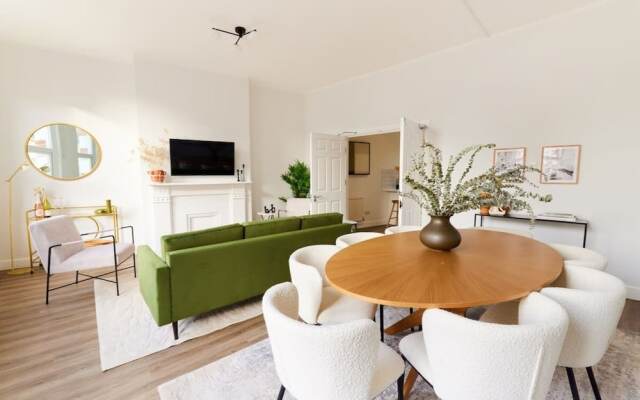 The Hammersmith Escape - Alluring 5bdr Flat