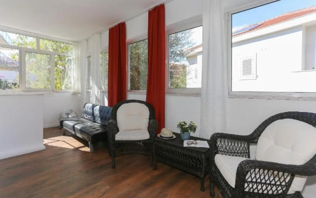 Apartments by the sea Okrug Gornji, Ciovo - 18798