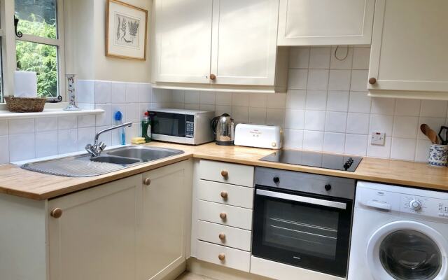 Stylish Apartments in Victoria & Westminster