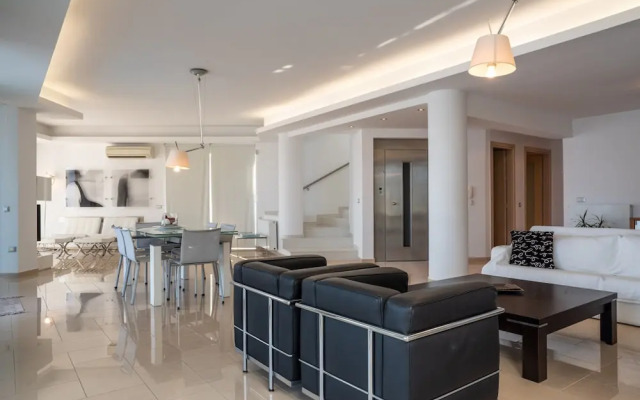 Blue Oasis Luxury Villa