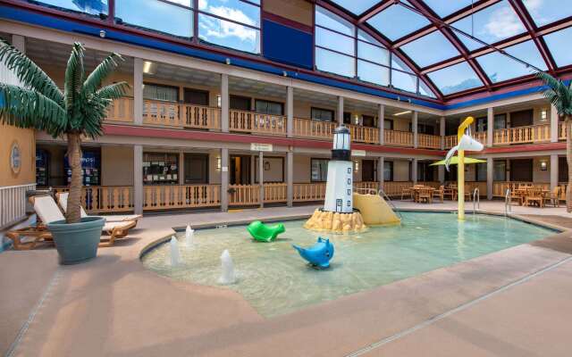 AmericInn by Wyndham La Crosse Riverfront-Conference Center
