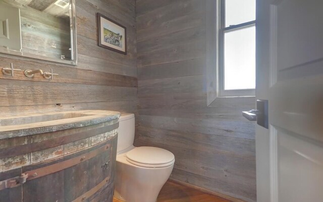 305 Carolina Boulevard