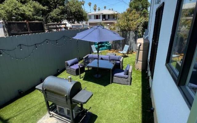 Stylish Hollywood Townhouse - Ideal Location