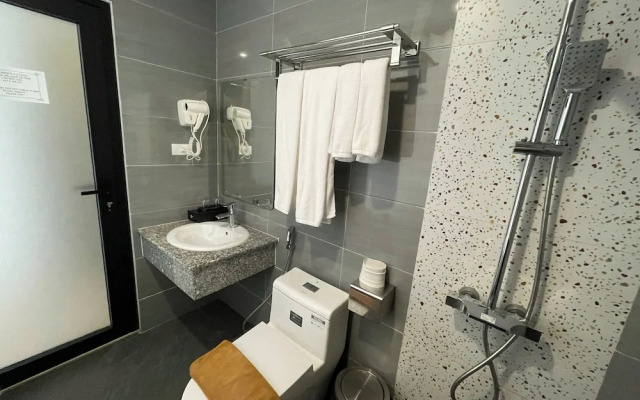 Kien Hotel