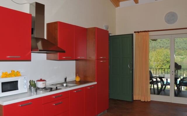 Luxurious Apartment in Idro With Swimming Pool