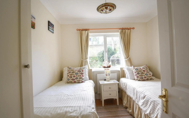 9 St Georges Hill