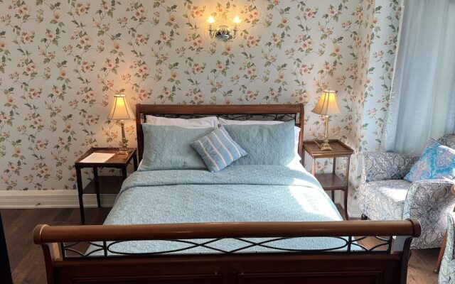 Bedham Hall Bed & Breakfast