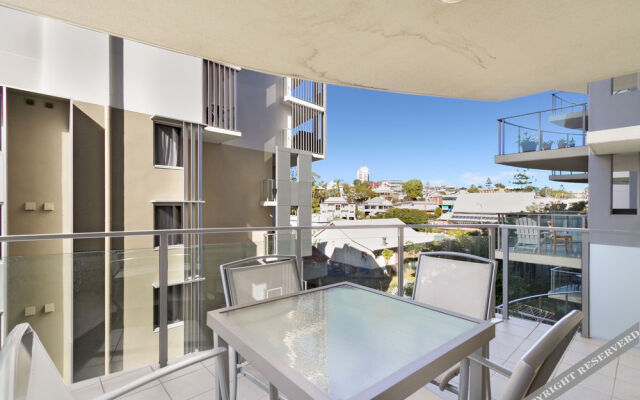 Allegro Apartments