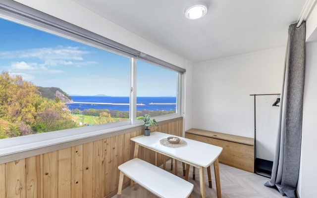 Namhae Jjhouse Pension