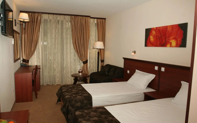 Hotel Favorit