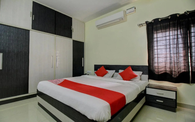OYO 22536 Vishaak Inn
