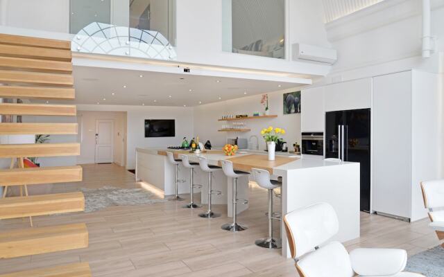 Alexa By Stay Amazing