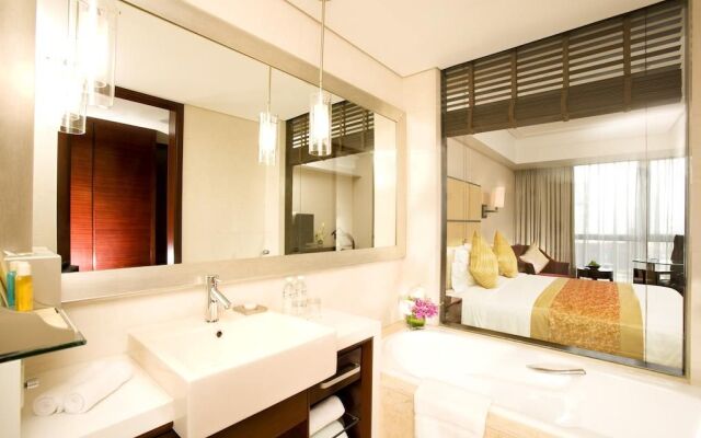 SSAW Pagoda Hotel Shanghai Baixia 
