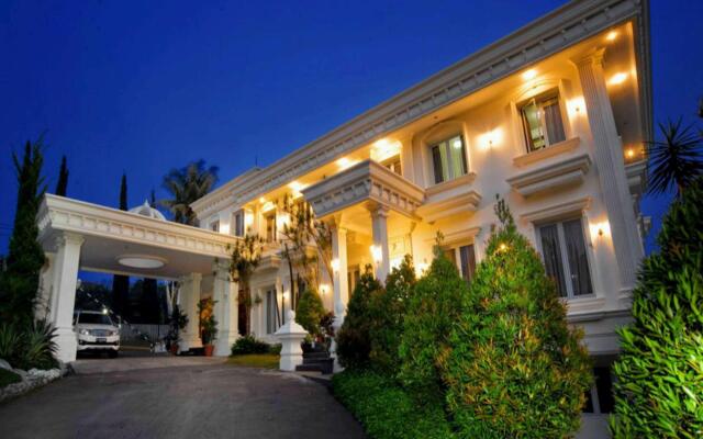 Rizen Premiere Hotel