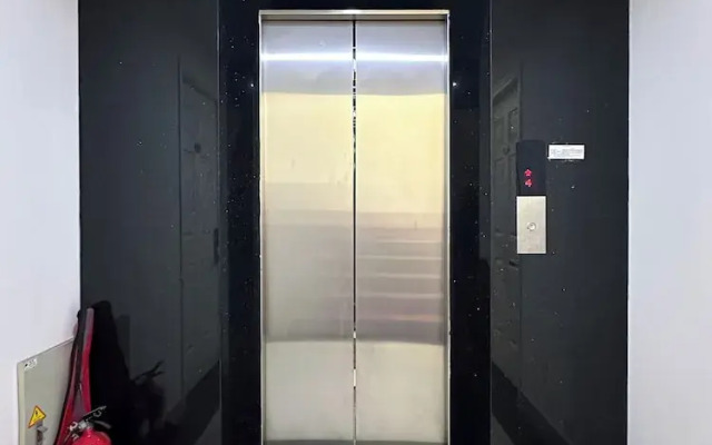 Siris Lune Residence