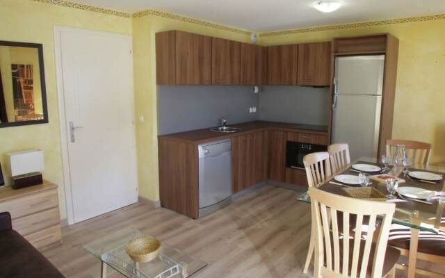 Family Apartment With Balcony 200 m. From the City Center