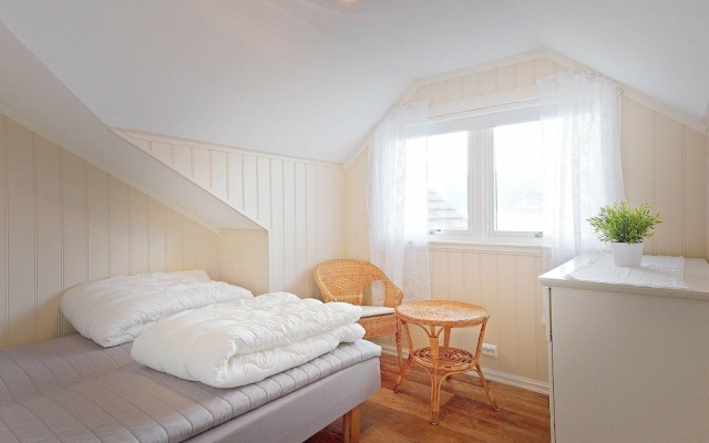 10 Person Holiday Home in Kjølsdalen
