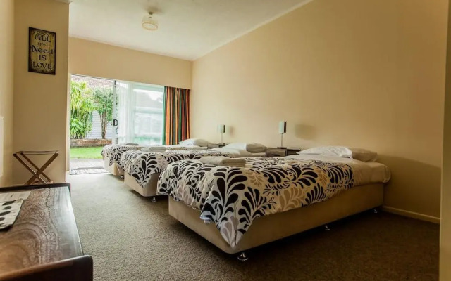 Ocean View Raglan Bed & Breakfast