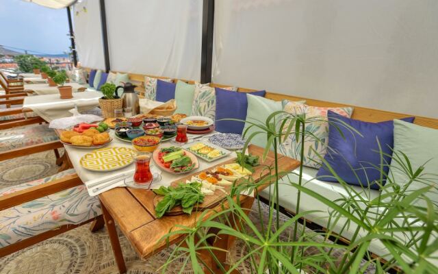 Ajlan Hotel Cunda
