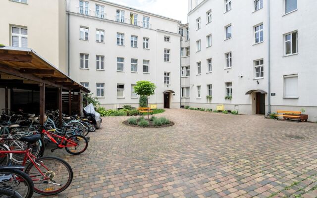 Cozy Apartment in Poznań by Renters
