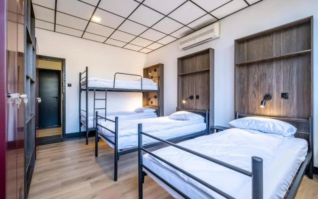Vola Hostel